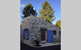 Maisonnette en pierre indépendante de 20 m2