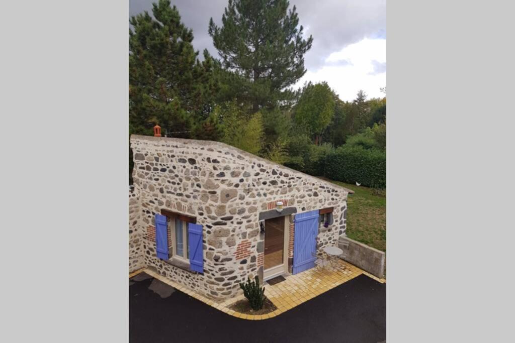 Maisonnette en pierre indépendante de 20 m2 Saint-Cirgues-sur-Couze Extérieur photo